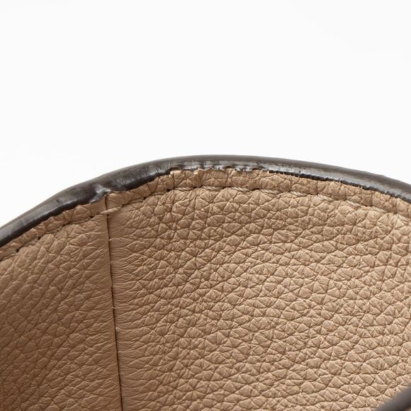 Louis Vuitton Calfskin Monogram Canvas On My Side MM Tote - Picture 14 of 16